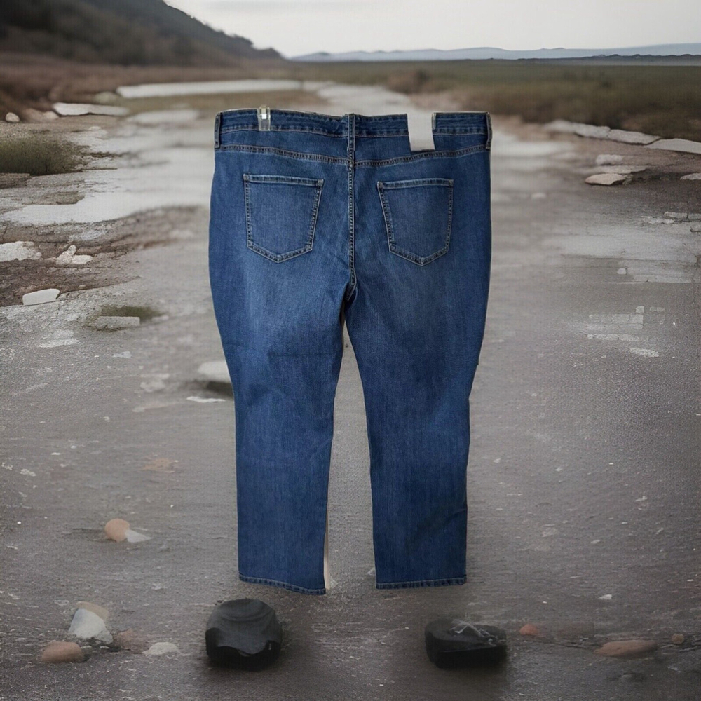 20W NWT Wonderly Stretchy Mid Rise Straight Leg Tummy Control Sculpturing Jeans